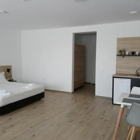 Aparthotel Primorsko アパート