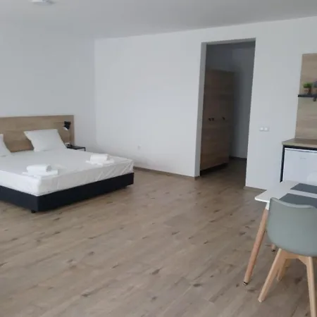 アパート Aparthotel Primorsko 4*