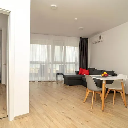 Aparthotel Primorsko Apartmán 2*