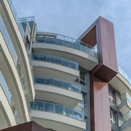 Aparthotel Primorsko 4* פרימורסקו